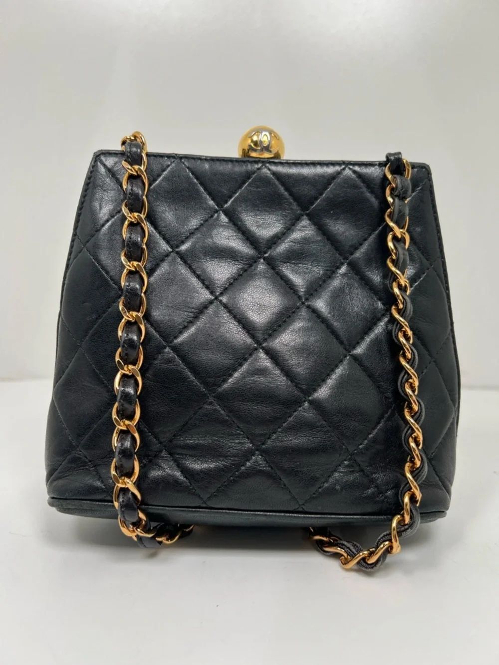 Chanel Vintage Black Quilted Lambskin CC Ball Chain Shoulder Crossbody Bag